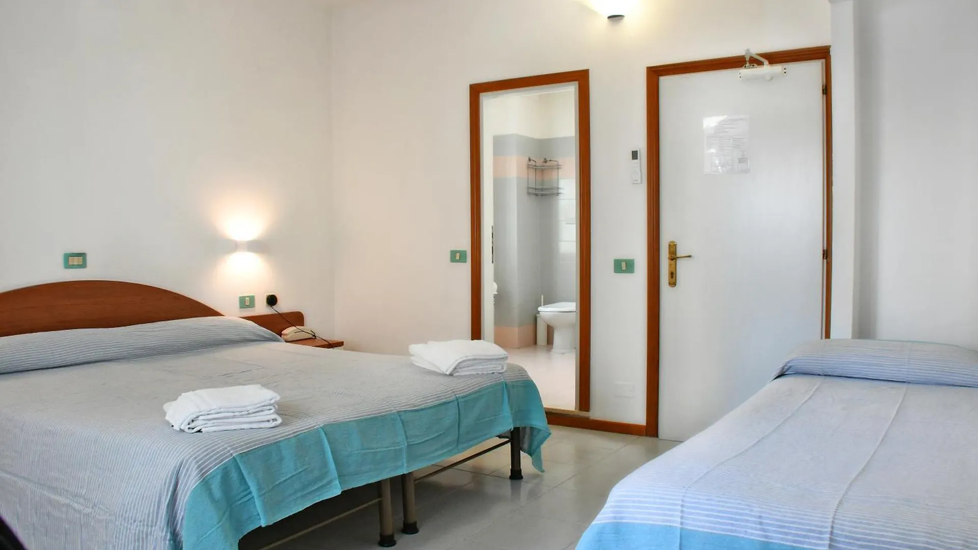 Hotel Exclusive In Pieno Centro - Nuova Gestione 2025 Riccione 2*,  Italie
