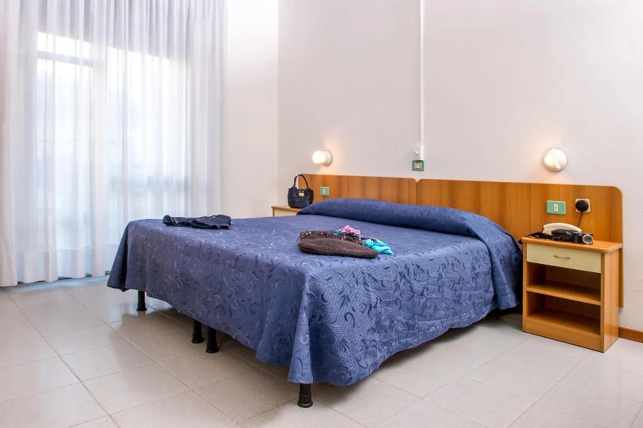 Hotel Exclusive In Pieno Centro - Nuova Gestione 2025 리치오네