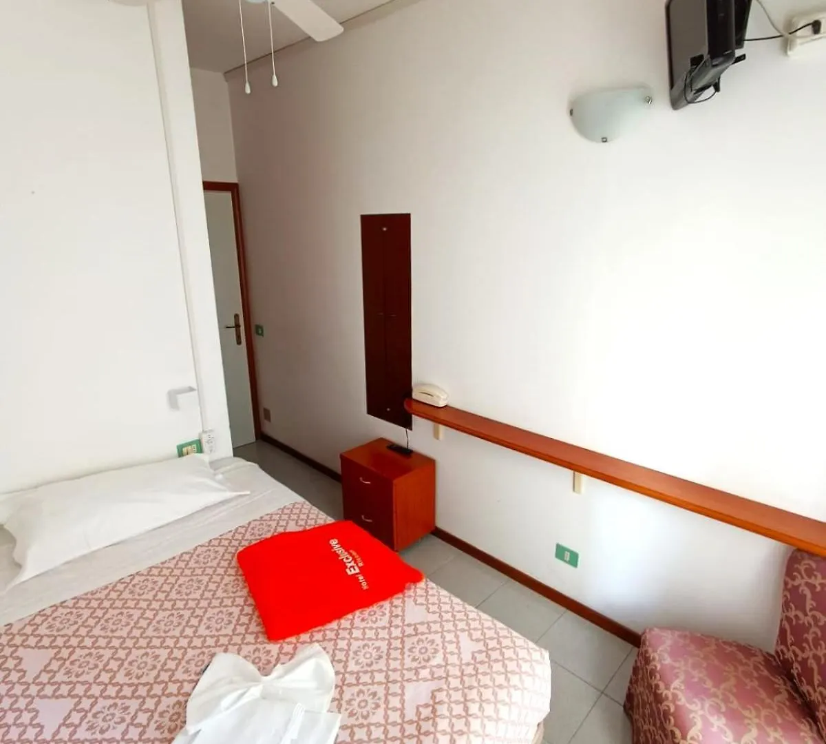 Hotel Exclusive In Pieno Centro - Nuova Gestione 2025 리치오네