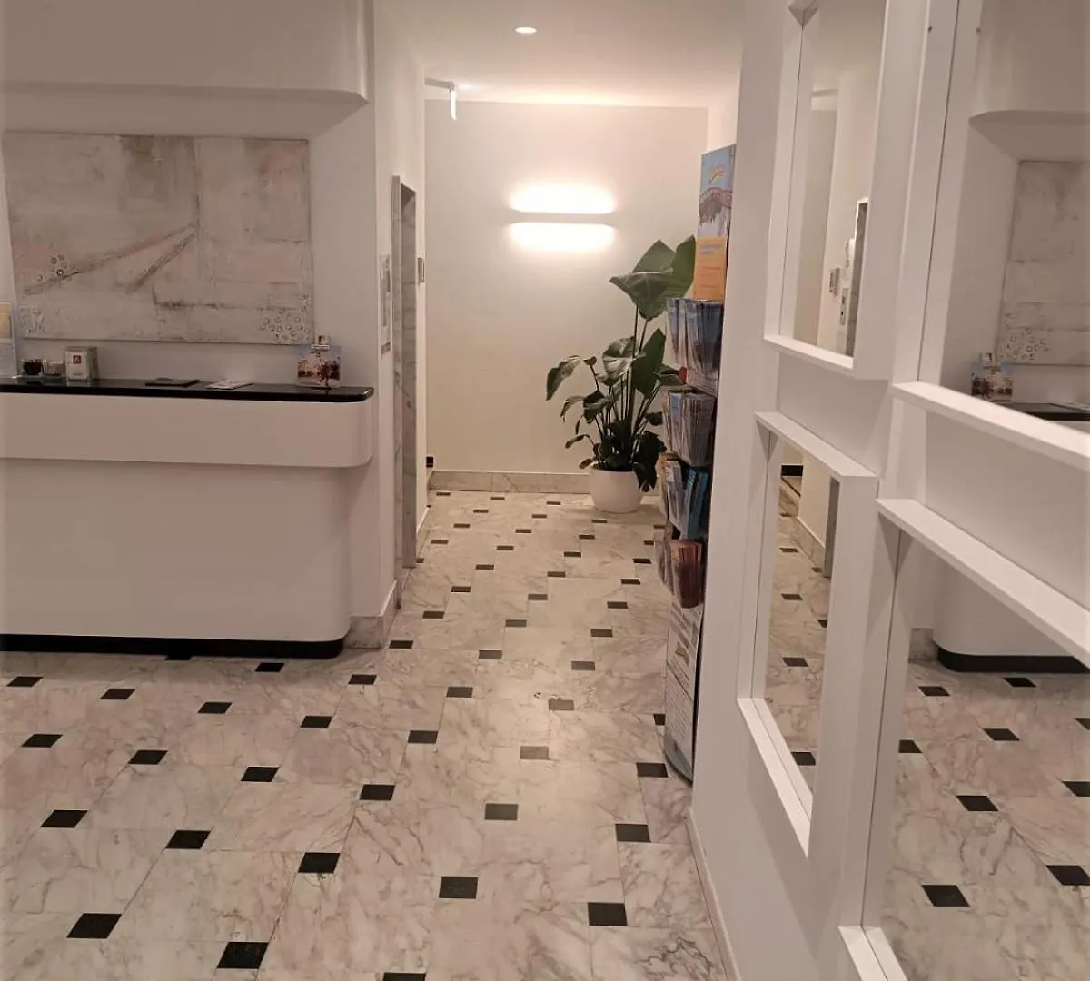 Hotel Exclusive In Pieno Centro - Nuova Gestione 2025 리치오네