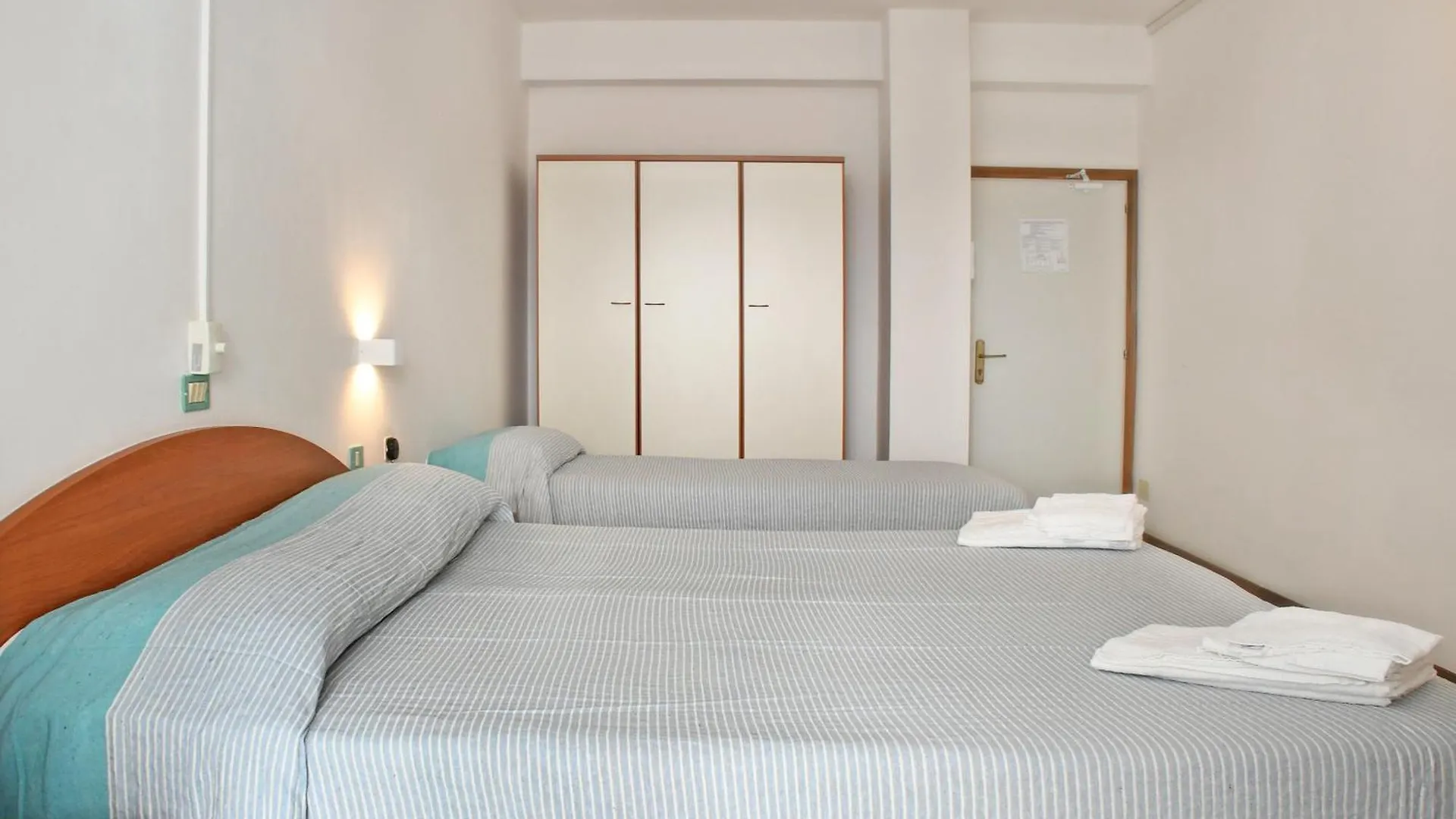 Hotel Exclusive In Pieno Centro - Nuova Gestione 2025 리치오네