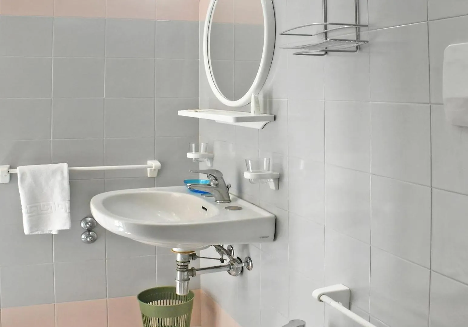 Hotel Exclusive In Pieno Centro - Nuova Gestione 2025 리치오네