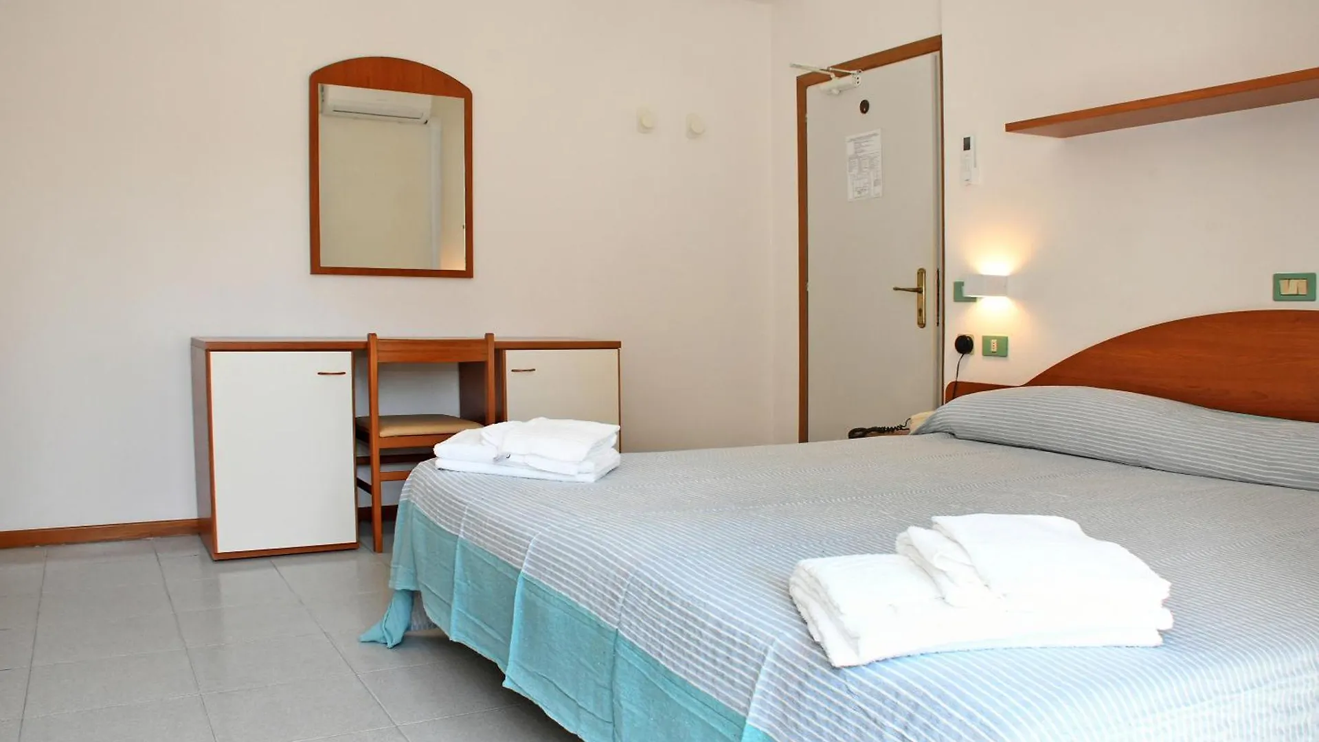 Hotel Exclusive In Pieno Centro - Nuova Gestione 2025 리치오네 이탈리아